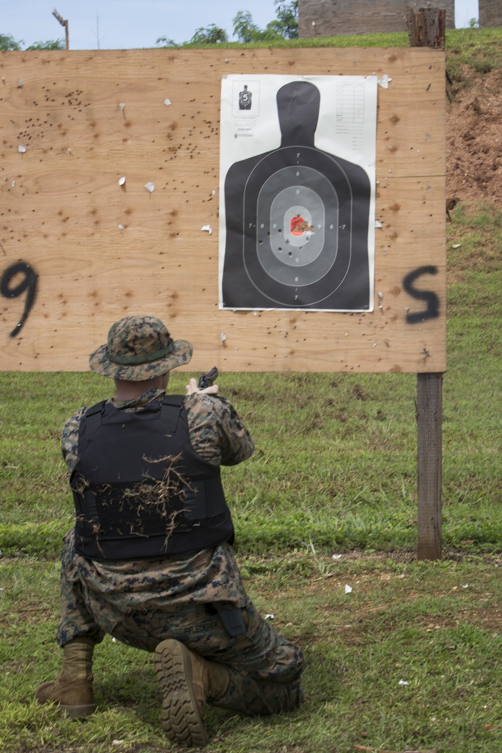 Military Police Platoon conducts pistol range