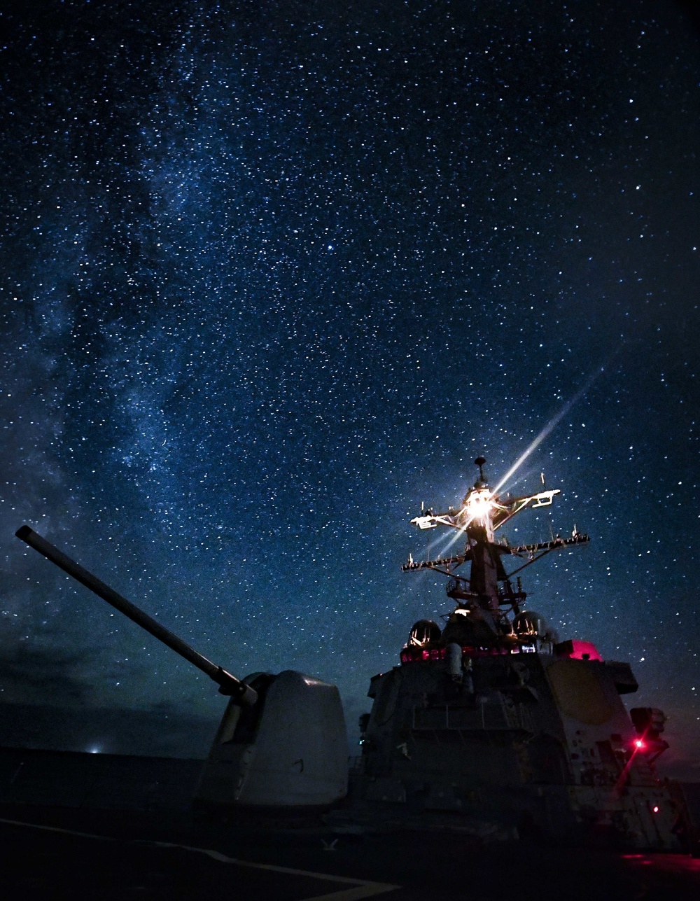 USS Oscar Austin (DDG 79) at night