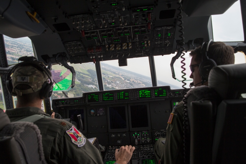 Yokota displays airlift capabilities during the 2017 Japanese-American Friendship Festival