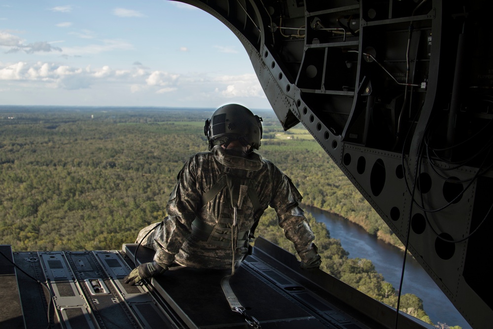 Connecticut National Guard Chinook conducts Hurricane Irma relief mission