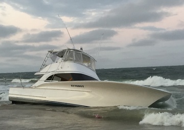 Coast Guard rescues 5 after vessel capsizes in Oregon Inlet, NC