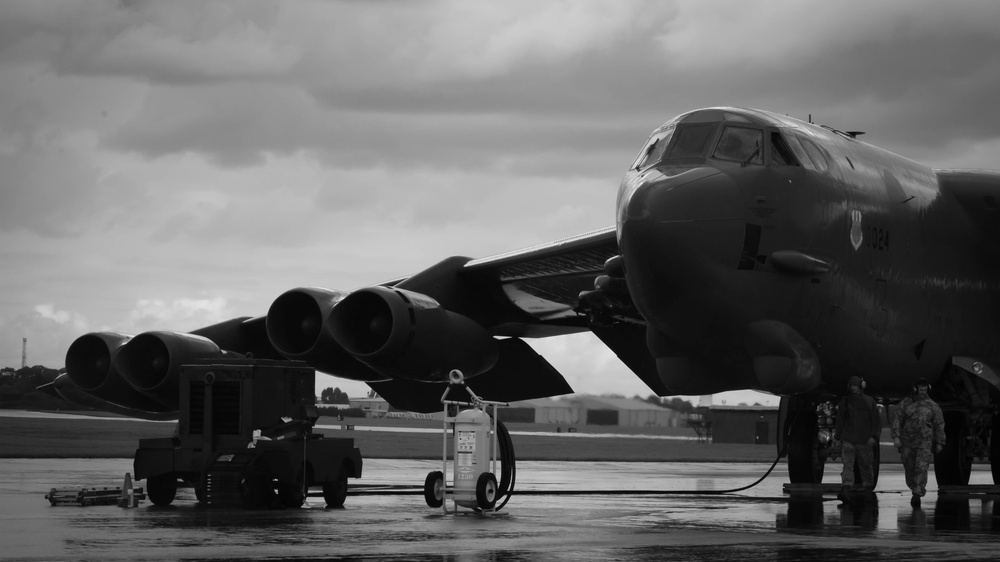 Air Force B-52 Stratofortress aircraft arrives in the U.K.