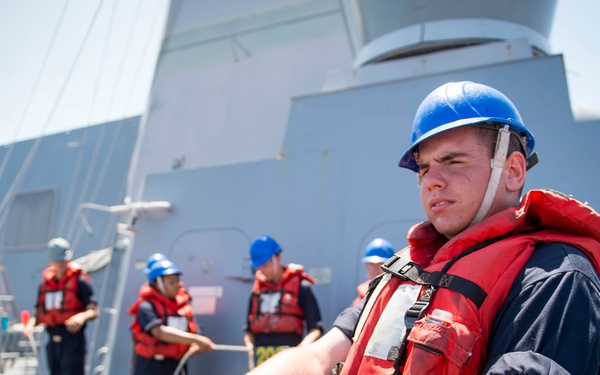 USS New York performs RAS during hurricane relief efforts