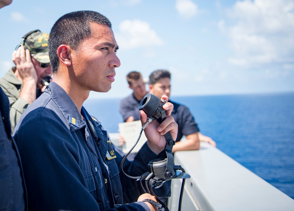 USS New York performs RAS during hurricane relief efforts