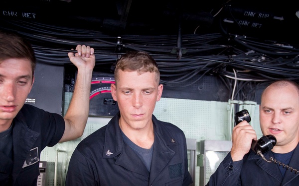 USS New York performs RAS during hurricane relief efforts