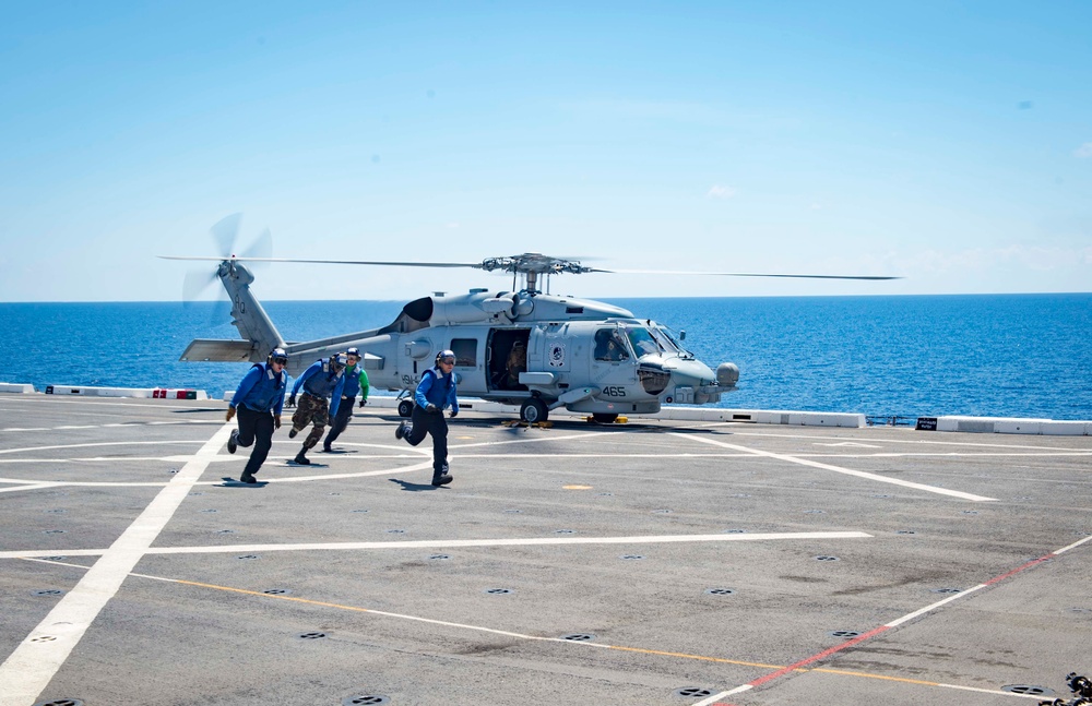 USS New York performs RAS during hurricane relief efforts