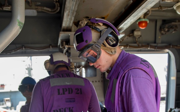 USS New York performs RAS during hurricane relief efforts