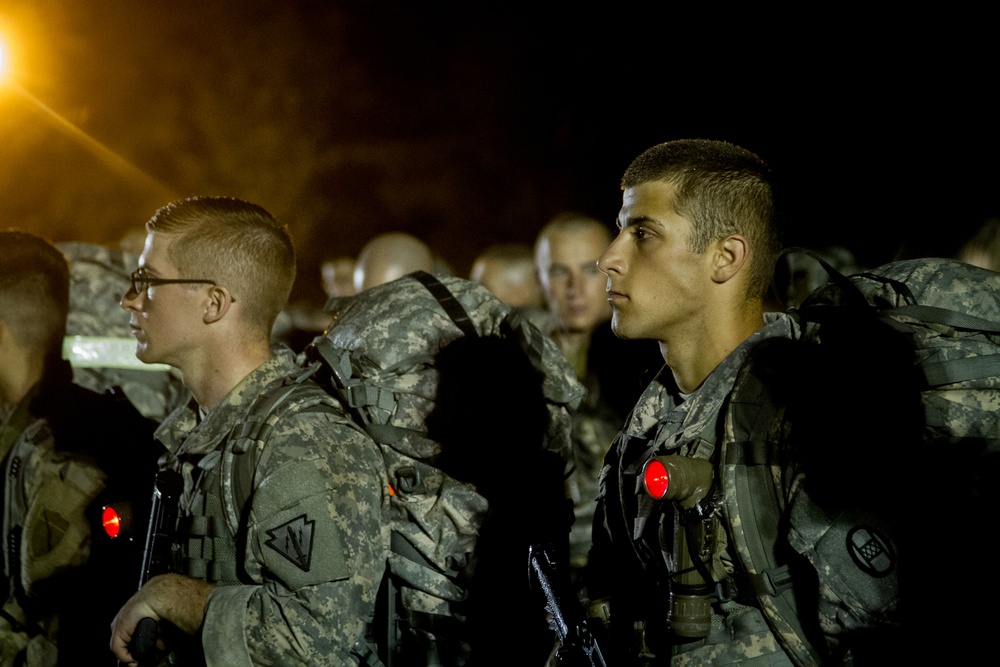 Air Assault Road March 307-17