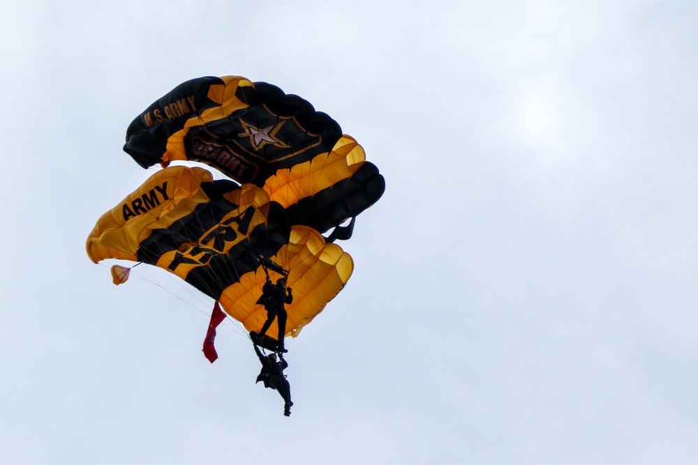 Ohio National Guard members provide support to Ohio State-Army game