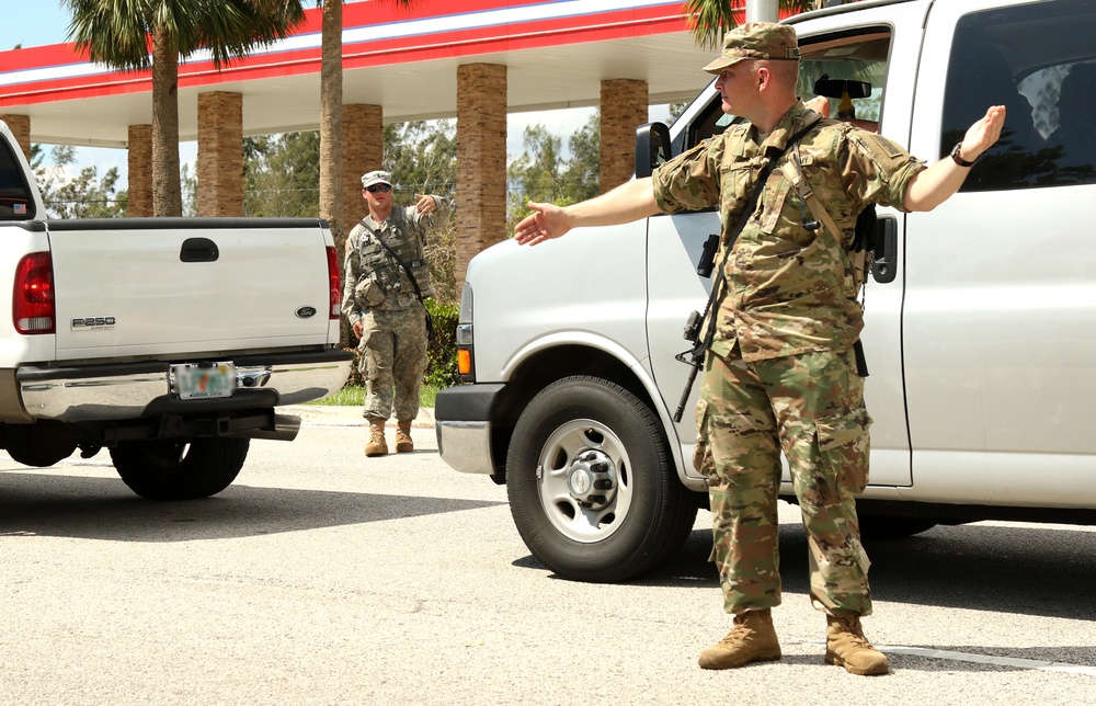 Red Arrow Soldiers conduct traffic control point operations in Florida