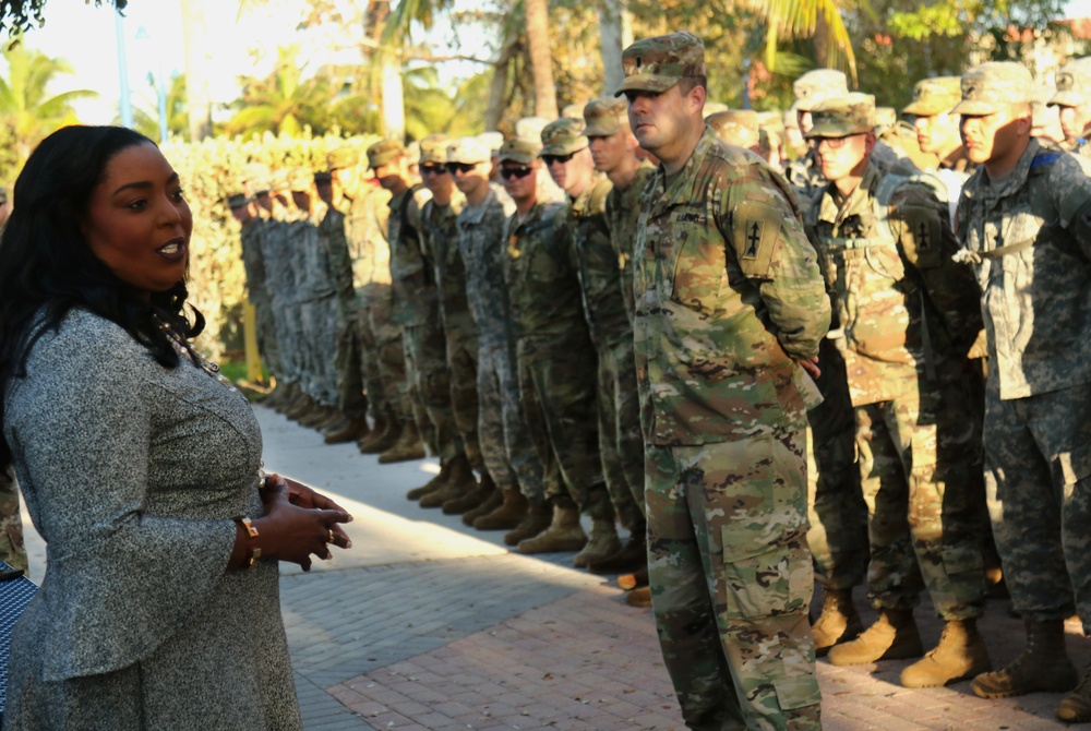 Broward County mayor extends thanks to Red Arrow Soldiers