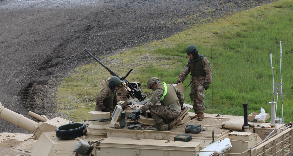 Rolling into deployment: tanker team trains on gunnery