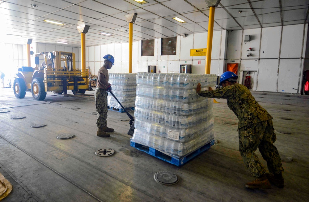 USNS Spearhead Crew Provides Hurricane Irma Relief Support to Sint Maarten