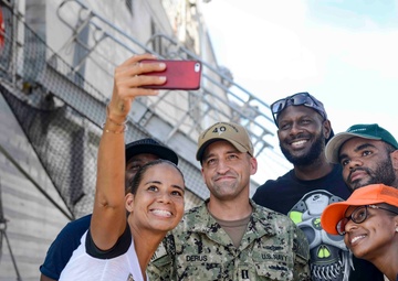 USNS Spearhead Assists in Humanitarian Aid for St. Martin