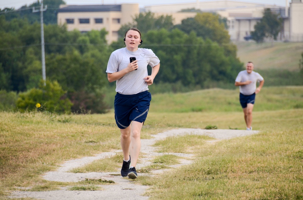 AFIMSC Airmen run 5K to kick off the Air Force's 70th Birthday