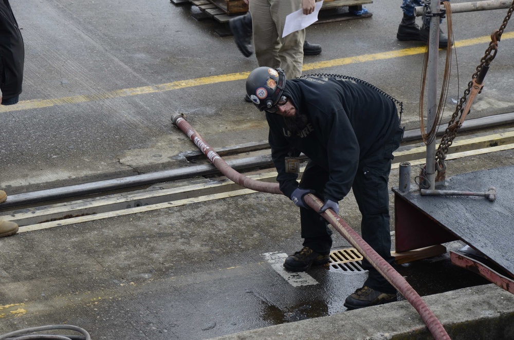 Vigor Shipyard Refuels Frank Cable
