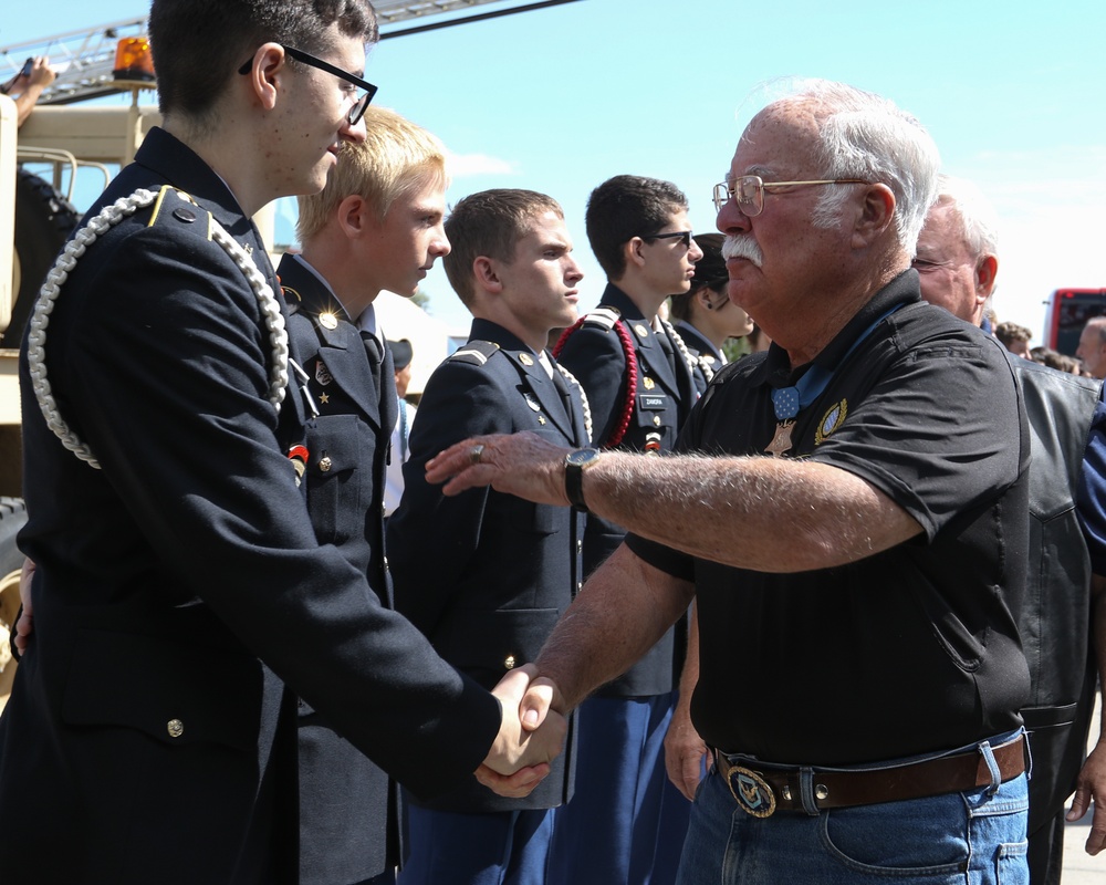Medal of Honor heroes walk through history