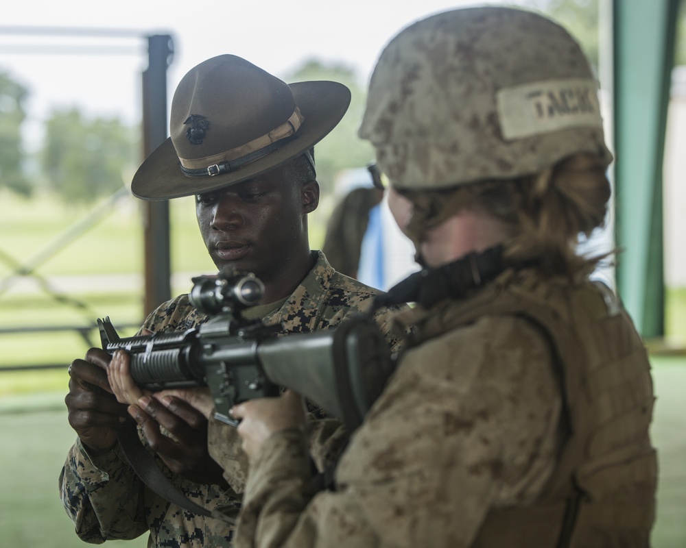 Parris Island recruits learn to shoot like Marines