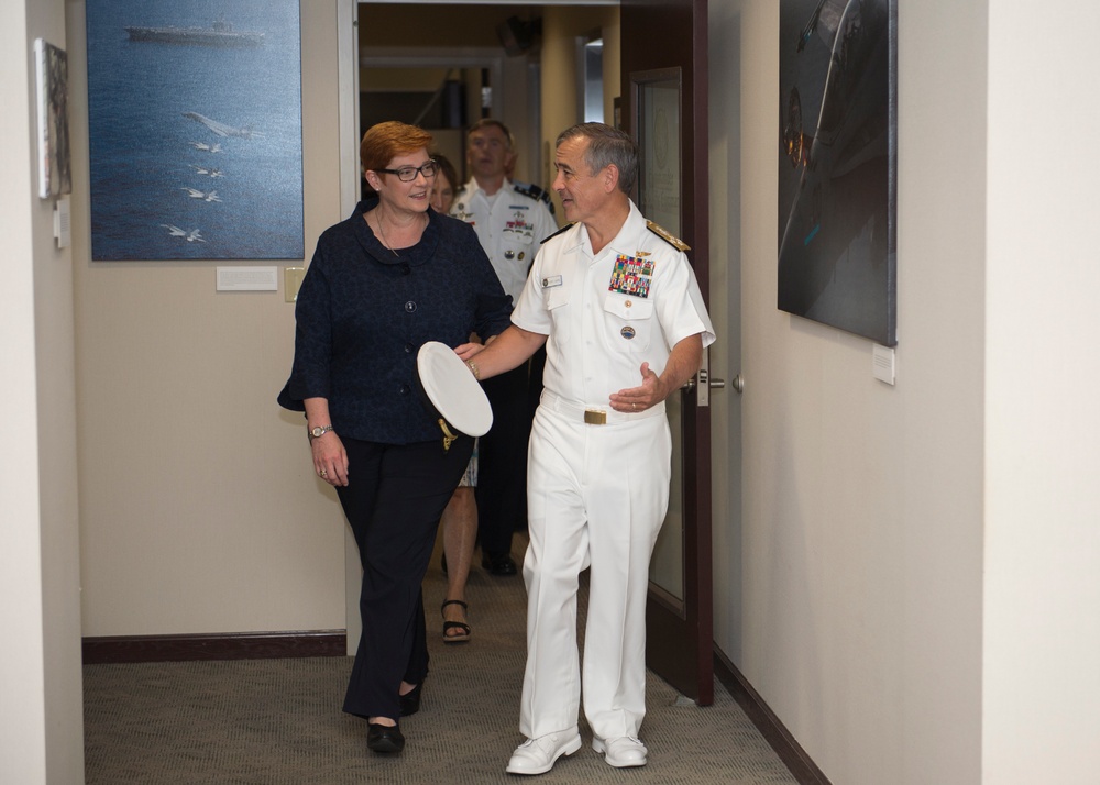 Australian Minister of Defense visits US Pacific Command