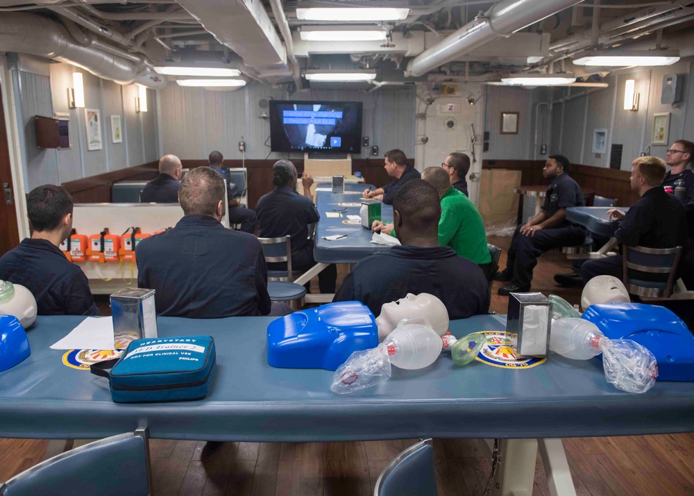 USS Lake Erie (CG 70) CPR certification course