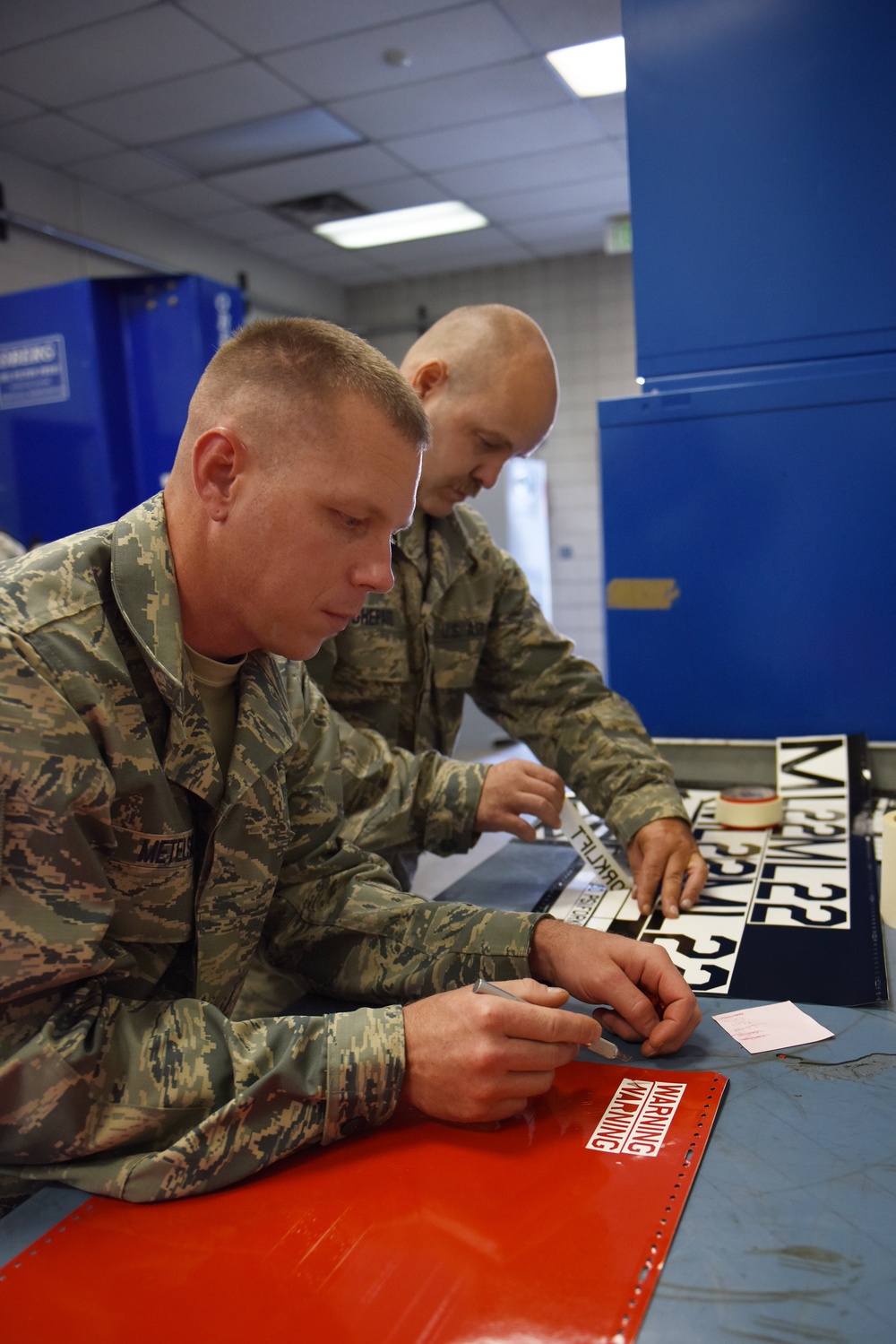 Airmen stencil for support equipment