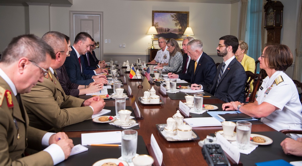 SD hosts Romanian minister of defense