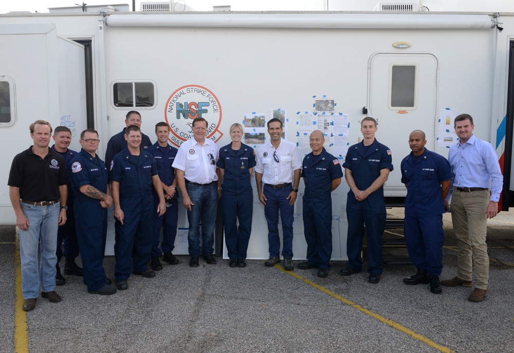 Coast Guard receives visit from Texas public figures