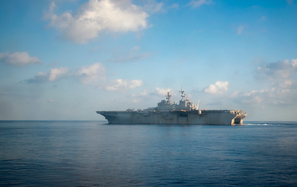 USS Bonhomme Richard (LHD 6) arrives to Okinawa