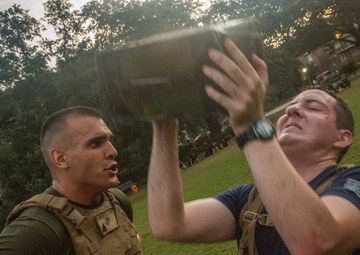 MARFORRES NCOs lead Tulane NROTC midshipmen during morning PT