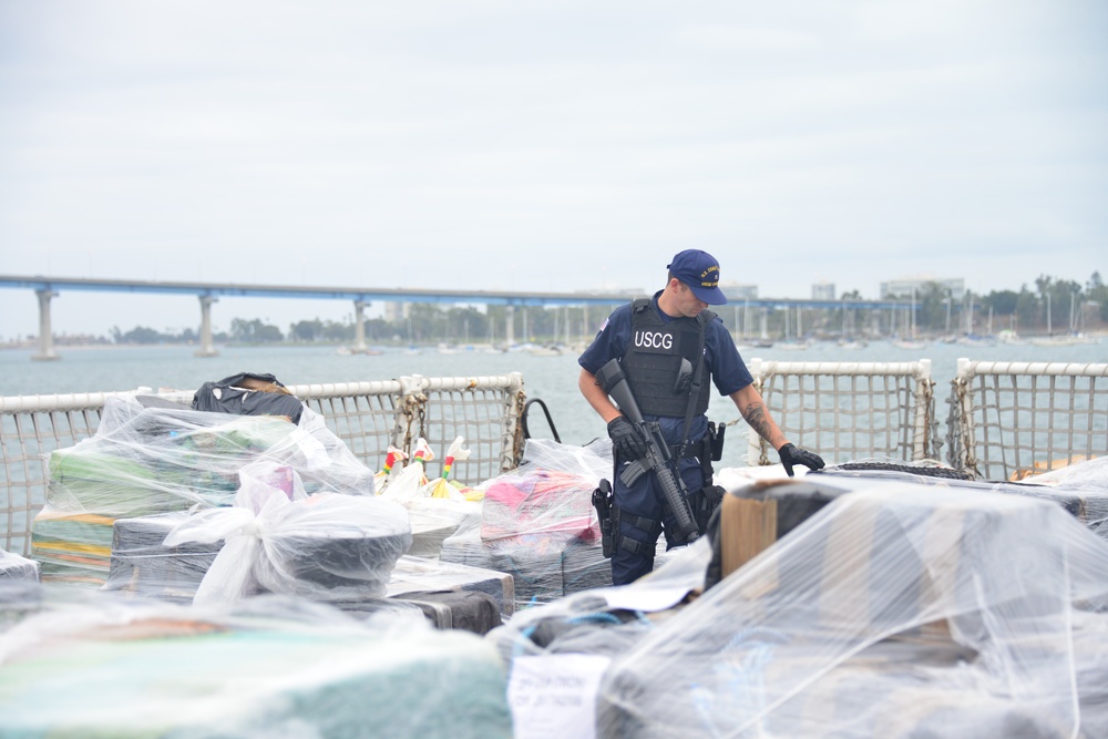 USCGC Stratton Drug Offload