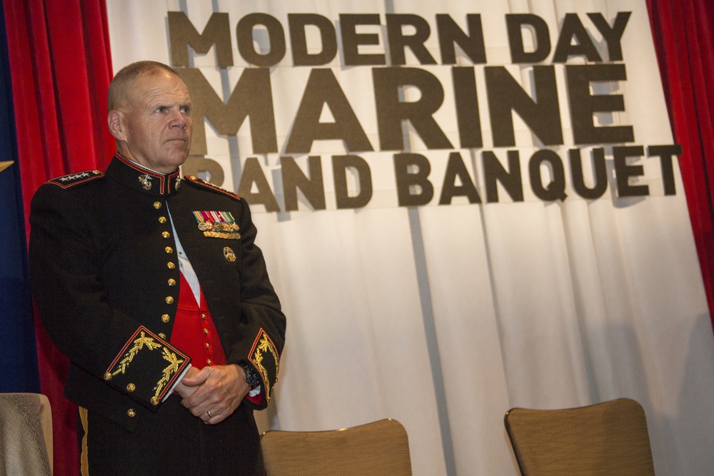 CMC Attends 37th Annual Modern Day Marine Grand Banquet