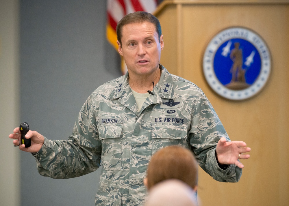 Acting DDANG addresses ANG squadron ccommanders course