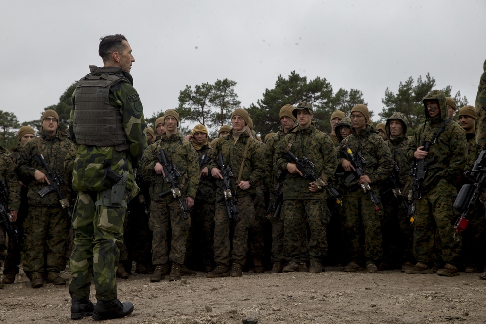 Marines participate in Exercise Aurora 17 in Sweden