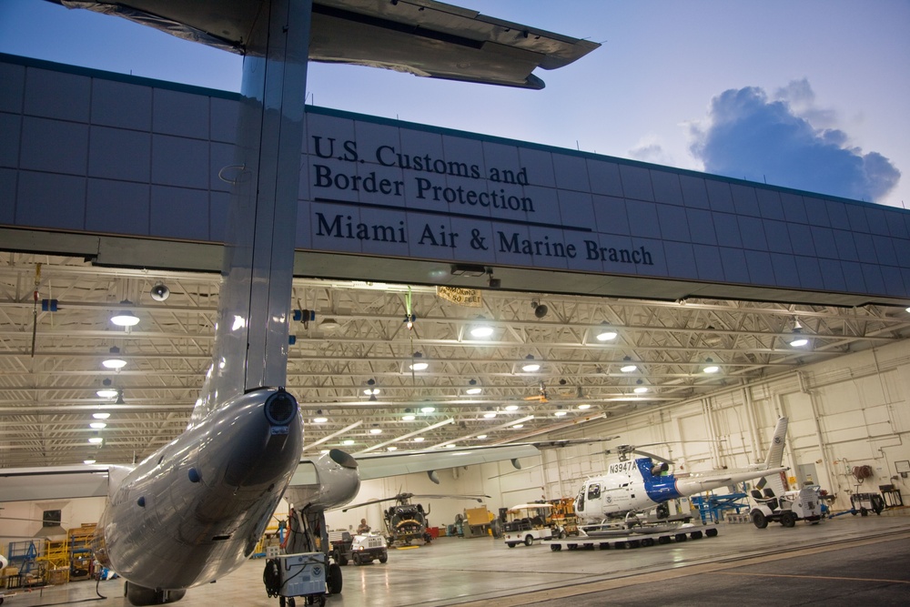 DHC-8 Aircraft Prepares for Flight to Puerto Rico - Post Hurricane Maria Support