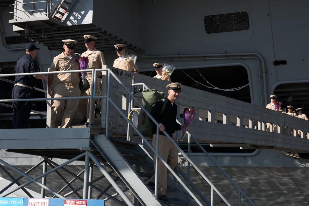 Families welcome home new Stennis chiefs.
