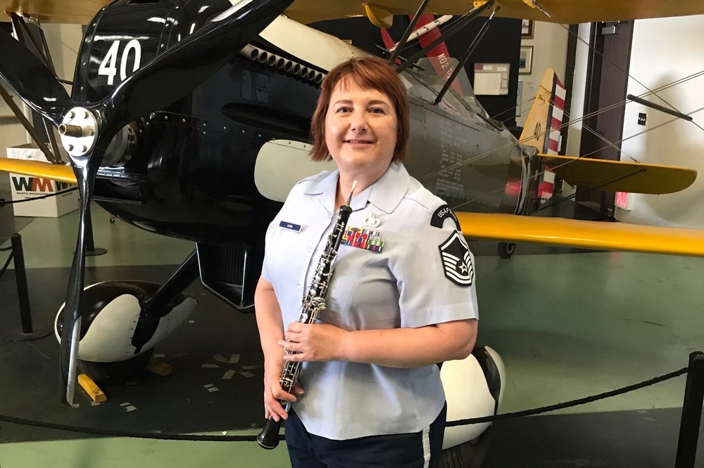 Master Sgt. Levin Performs Last Concert after 24 Years of Service