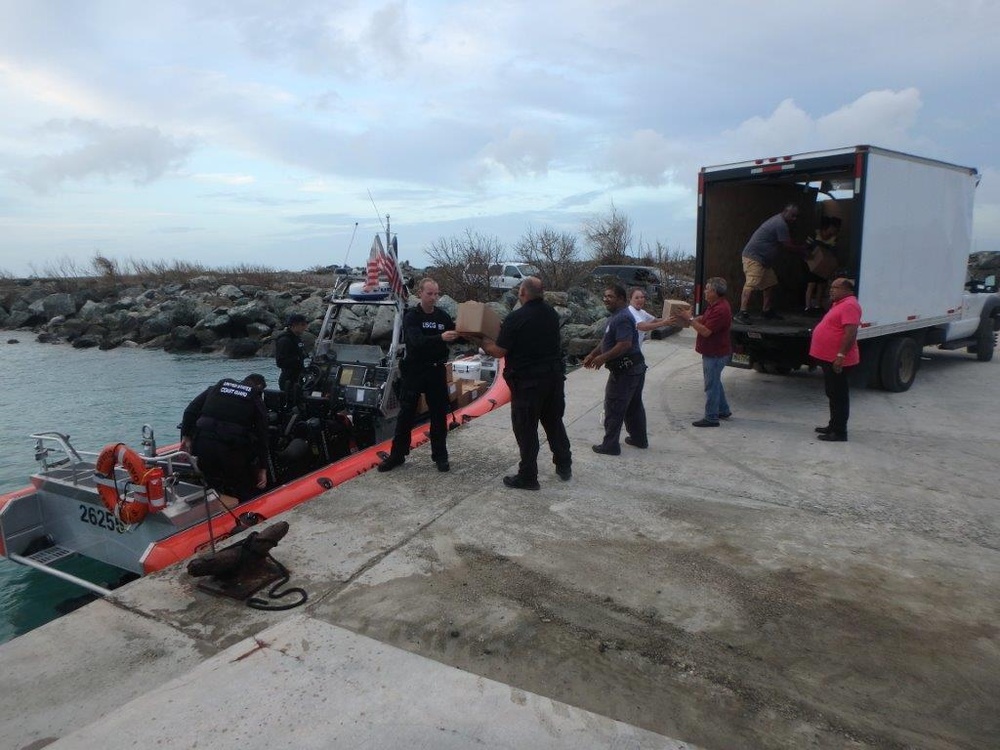 Coast Guard Cutter Donald Horsley crew delivers FEMA supplies to Vieques, Puerto Rico