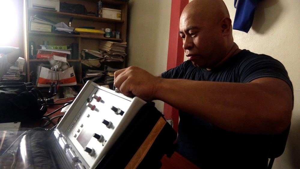 Hospital Corpsman Repairs Guatemalan Hospital Equipment during SPS 17
