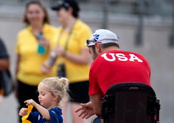 Daughter Dashes Off with Daddy’s Medals at 2017 Invictus Games