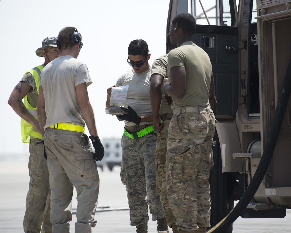 POL partners with Army fuels specialists in aircraft refueling initiative
