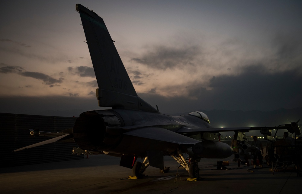 F-16s light the night