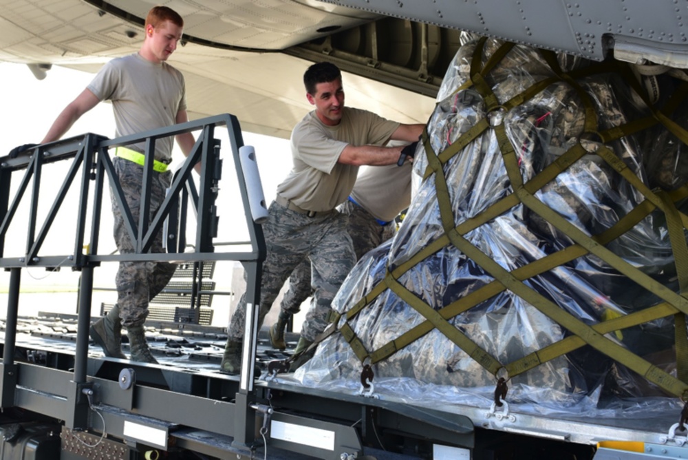 914th supports Guard hurricane relief mission