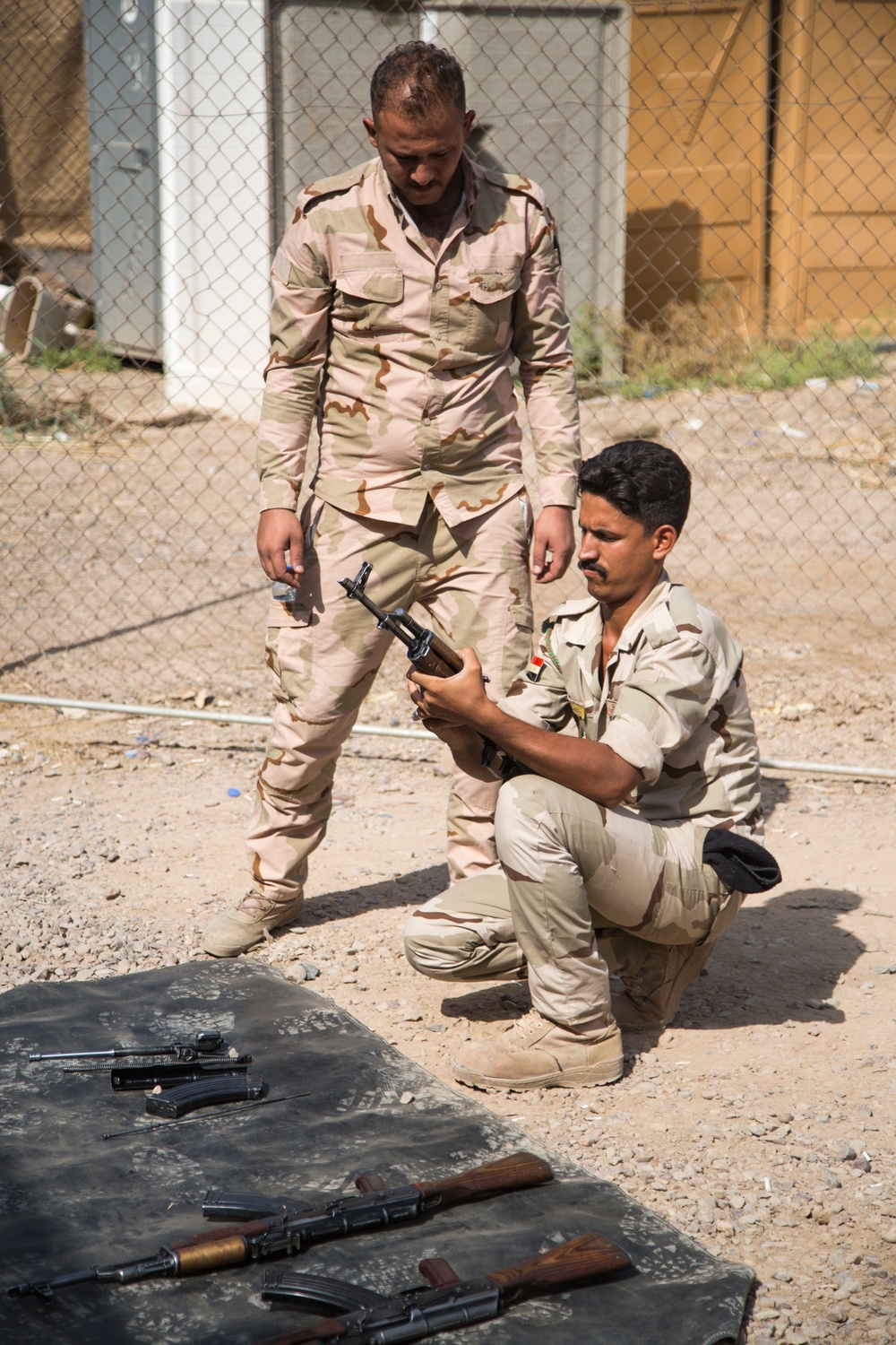 Iraqi Security Forces Train in Weapons Assembly