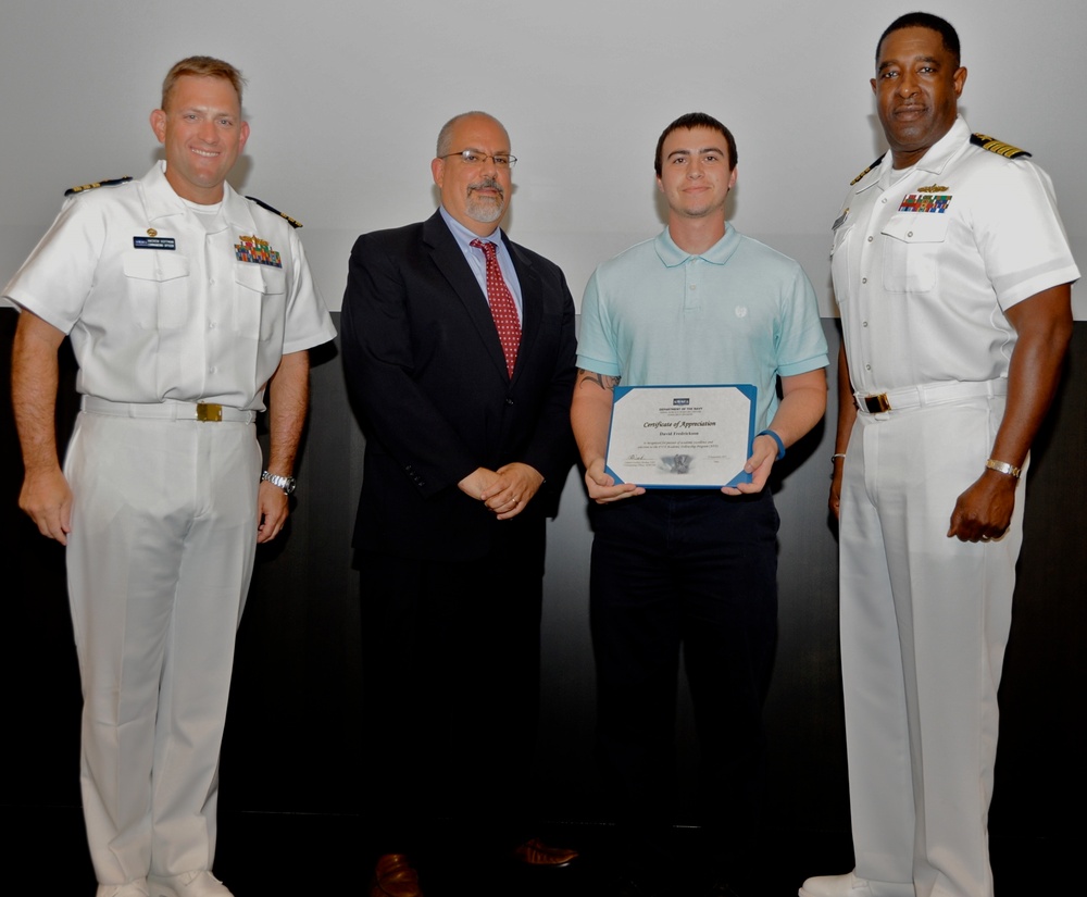 Einstein, Denzel Washington, and da Vinci Connections Cited at Navy 2017 Academic Recognition Ceremony