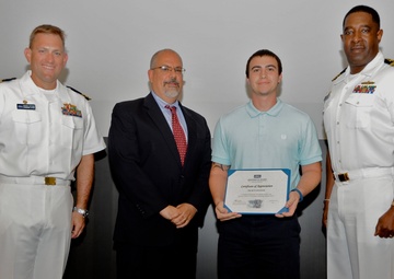 Einstein, Denzel Washington, and da Vinci Connections Cited at Navy 2017 Academic Recognition Ceremony