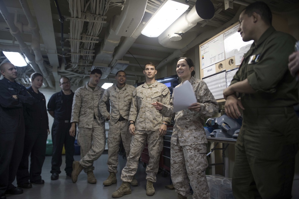 USS San Diego (LPD 22) Hospital Corpsman Conducts Basic Livesavers Course