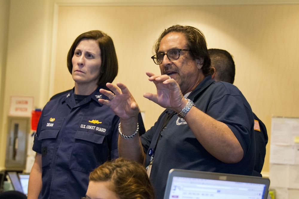 Coast Guard sector commander visits Incident Command Post for ESF 10 Florida