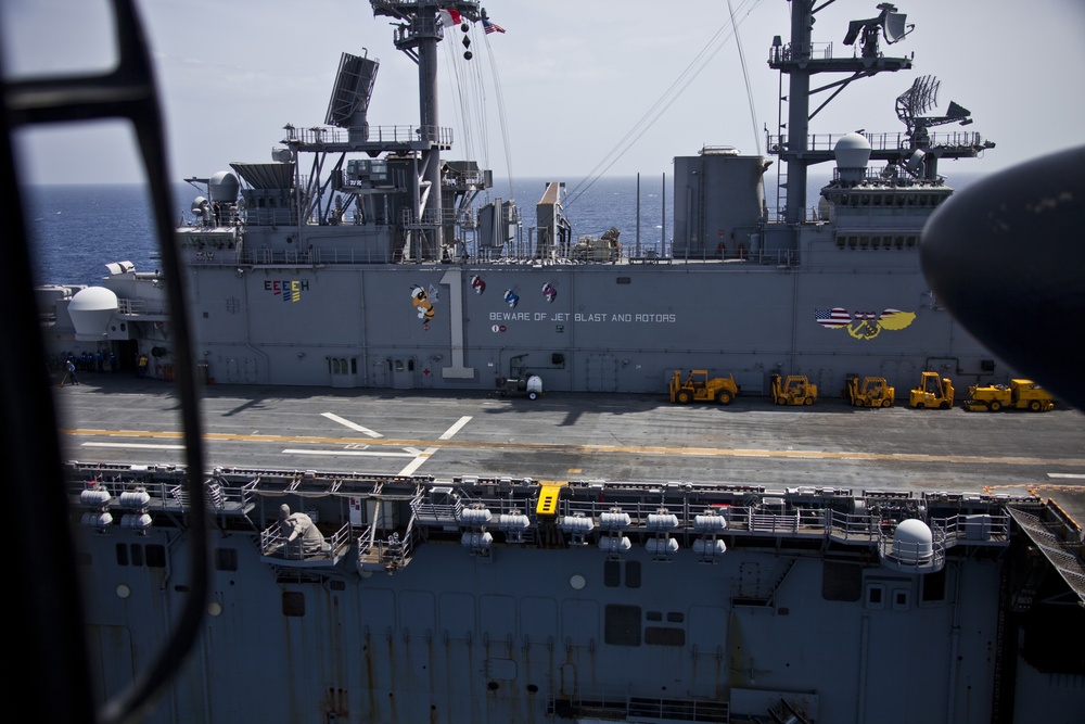 JTF - Leeward Islands Black Hawk helicopters transport relief personnel to Dominica
