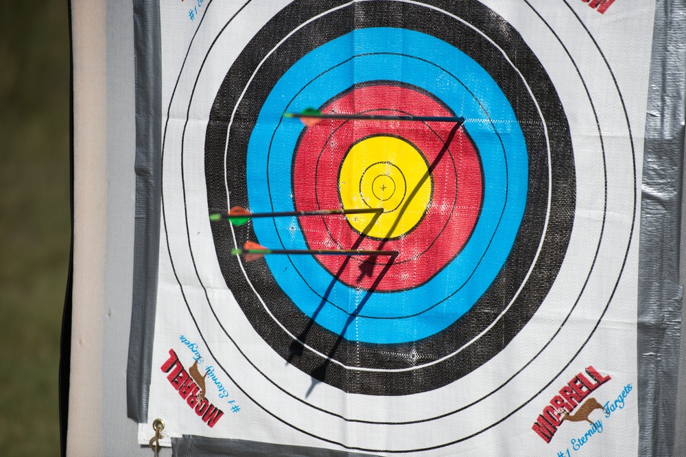 Rowland shoots to win