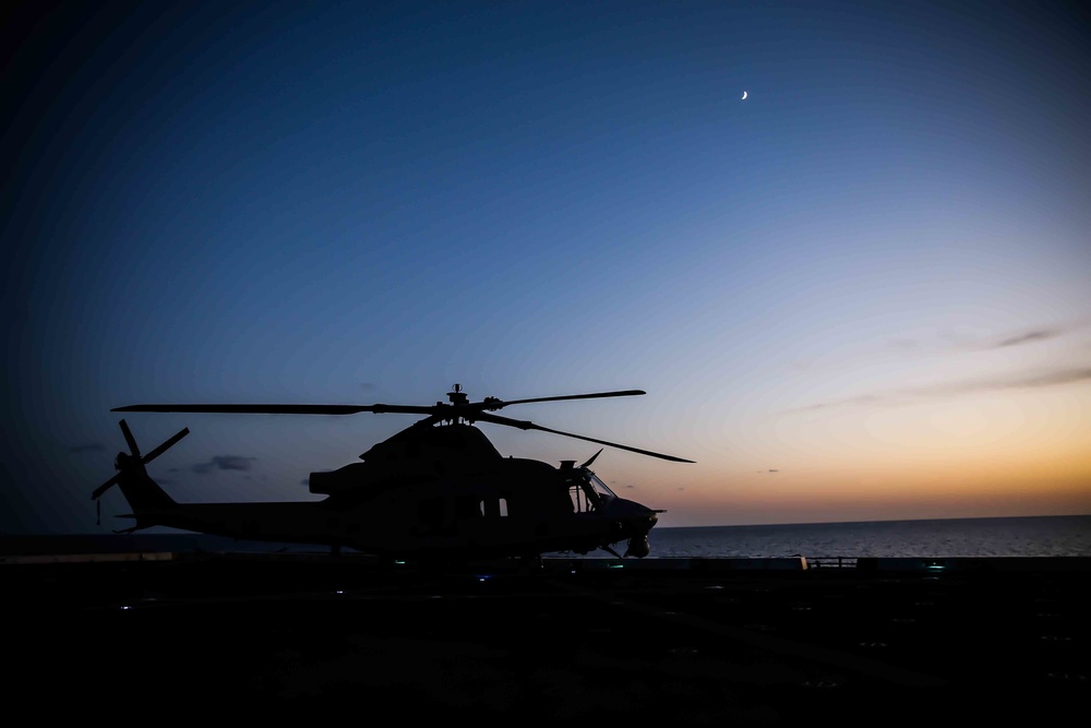 USS San Diego (LPD 22) Flight Ops